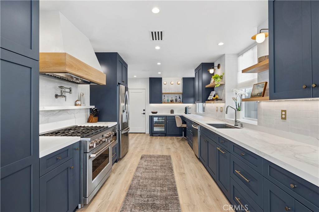 132 E 23rd Street, Costa Mesa CA 92627 - photo 1