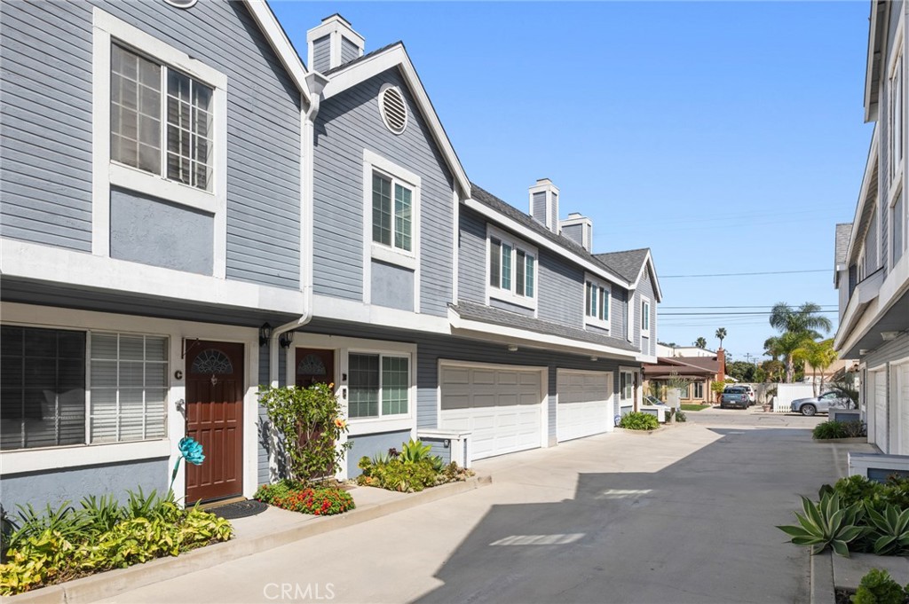 133 Cecil Place B, Costa Mesa CA 92627 - photo 1