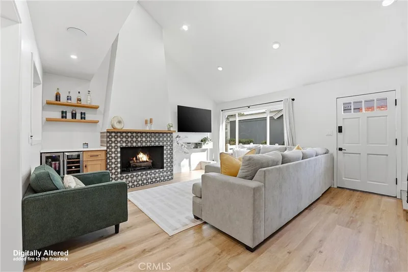 135 Morristown Lane, Costa Mesa, CA 92626