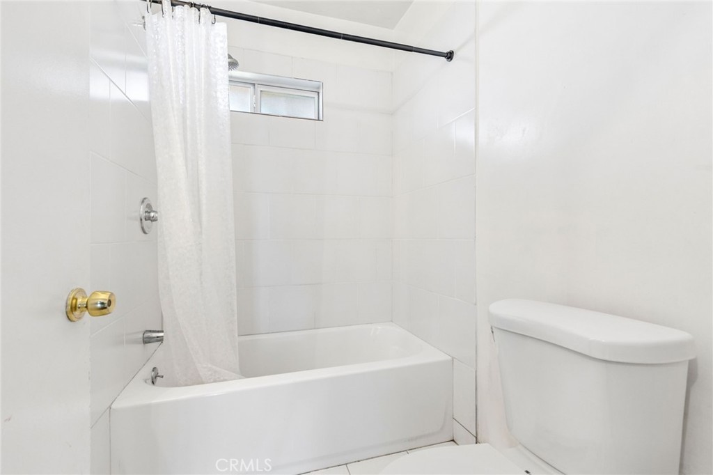 1371 Shannon, Costa Mesa CA 92626 - photo 24