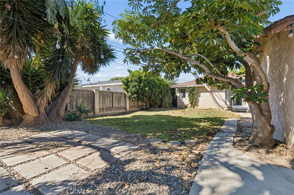 1371 Shannon, Costa Mesa CA 92626 - photo 45