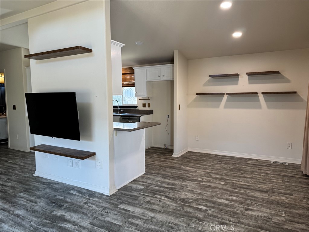 140 Cabrillo Street 22, Costa Mesa CA 92627 - photo 5