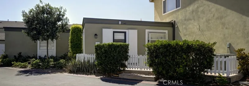 140 Yorktown, Costa Mesa, CA 92626