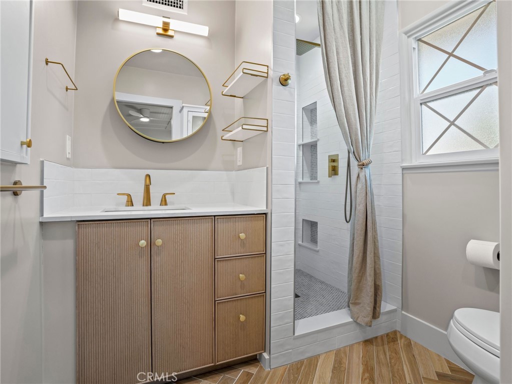 Master Bath not staged - 1430 Shamrock, Costa Mesa CA 92626 - photo 27
