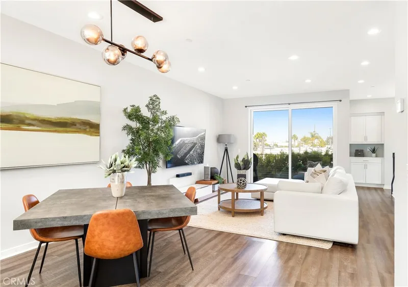1523 Sullivan Avenue, Costa Mesa, CA 92627