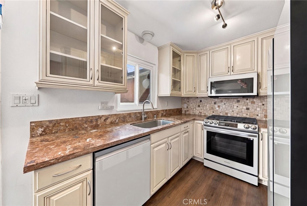 1544 Elm, Costa Mesa CA 92626 - photo 22