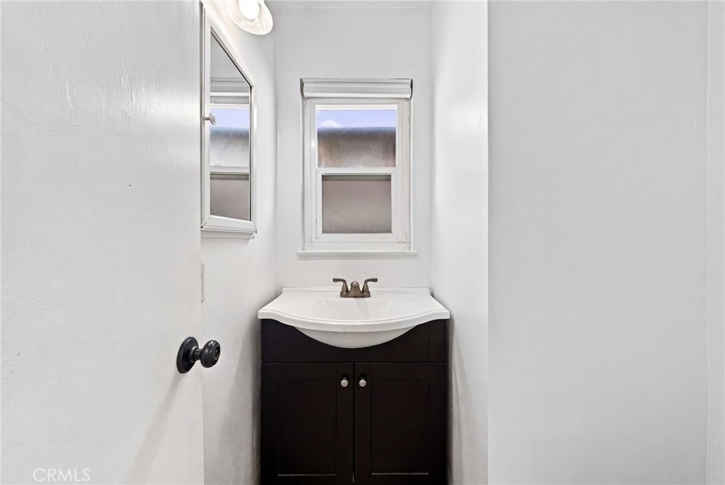 1544 Elm, Costa Mesa CA 92626 - photo 31
