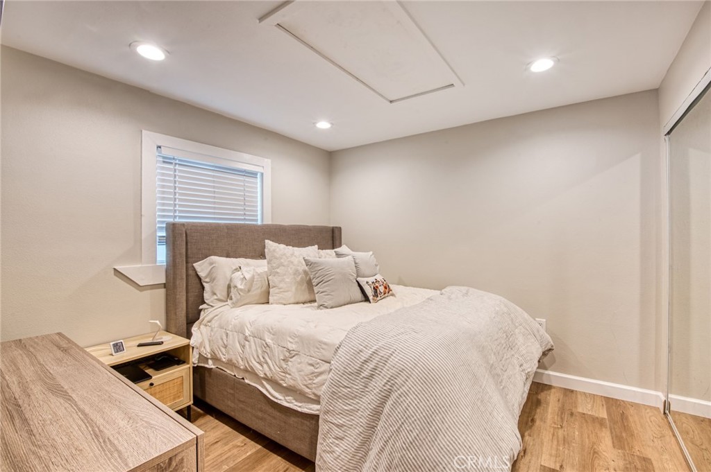 1550 Orange Avenue, Costa Mesa CA 92627 - photo 6