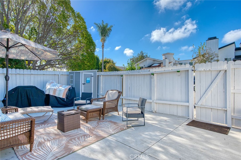 1550 Orange Avenue, Costa Mesa CA 92627 - photo 17