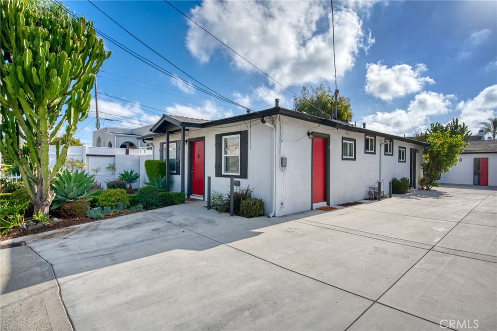 1550 Orange Avenue, Costa Mesa CA 92627 - photo 39