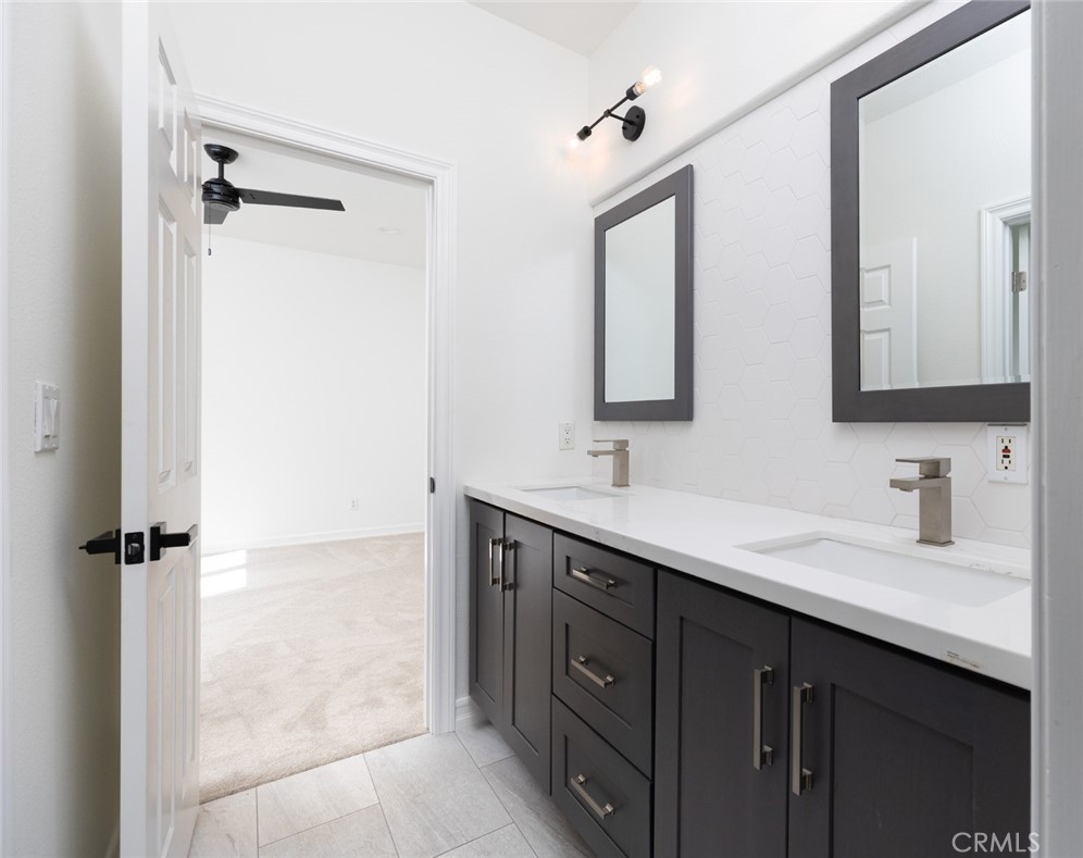 1571 Amberleaf, Costa Mesa CA 92626 - photo 21