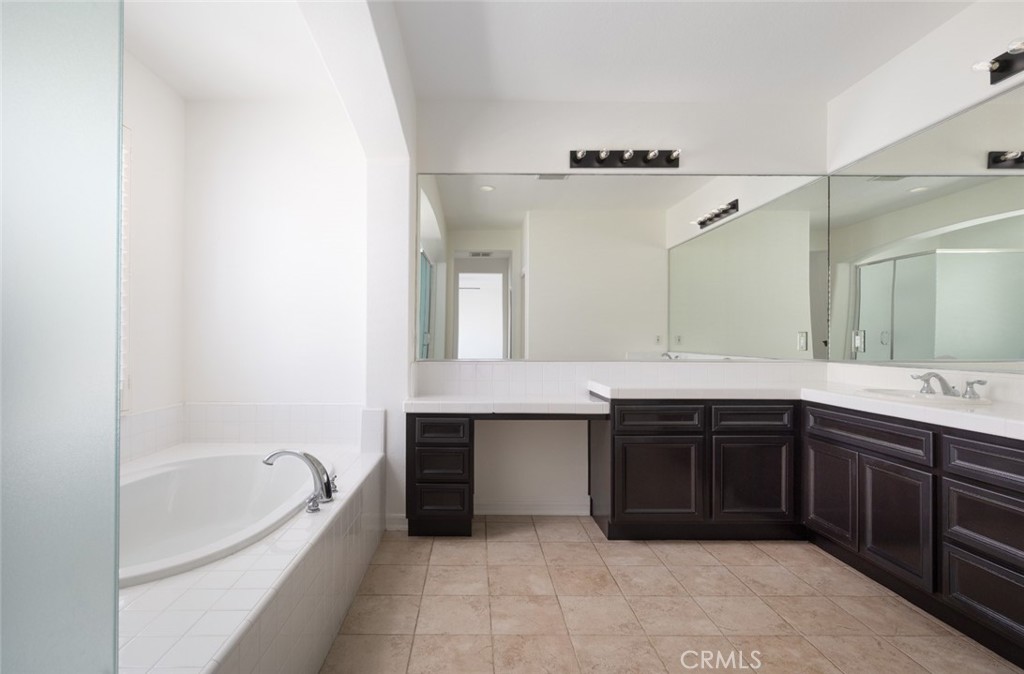 1571 Amberleaf, Costa Mesa CA 92626 - photo 27