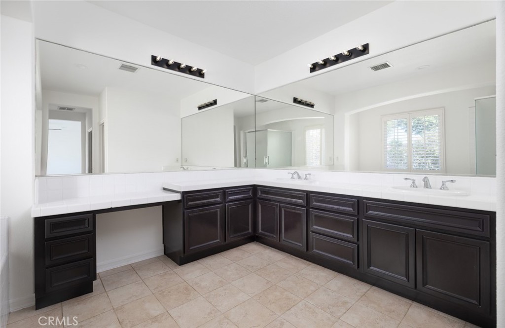 1571 Amberleaf, Costa Mesa CA 92626 - photo 29