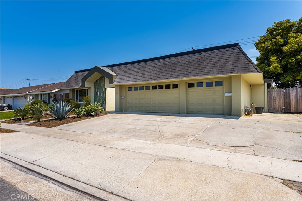 1577 Wintergreen Place B, Costa Mesa CA 92626 - photo 1