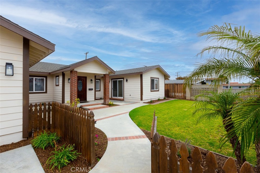 1582 Elm, Costa Mesa CA 92626 - photo 3