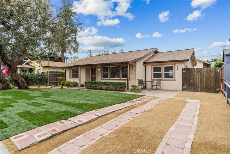159 Albert, Costa Mesa, CA 92627