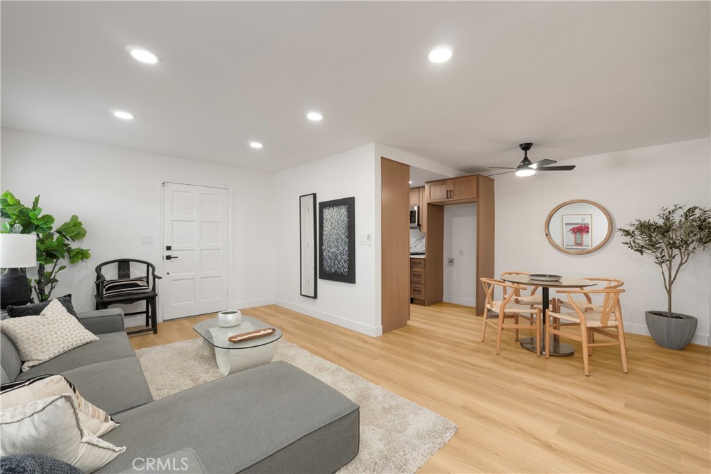 160 Yorktown, Costa Mesa CA 92626 - photo 4