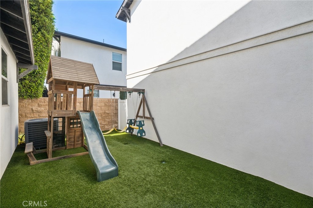 163 Flower Street B, Costa Mesa CA 92627 - photo 15