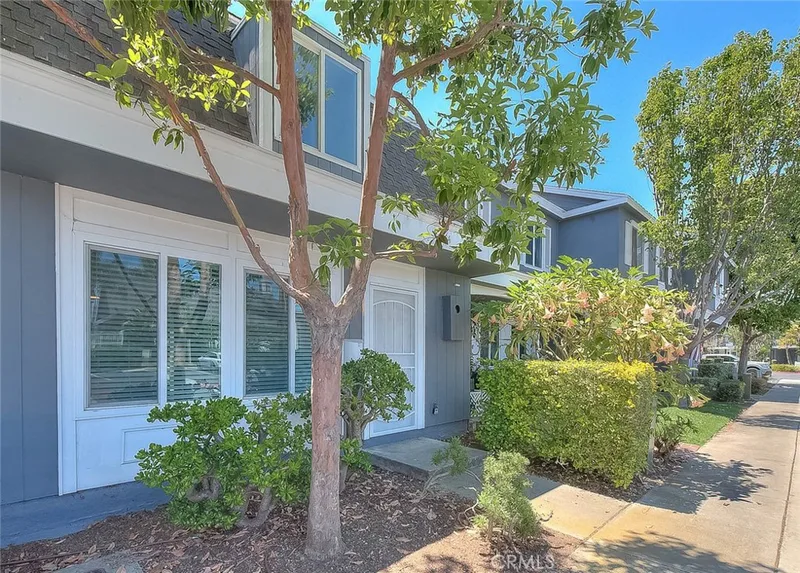 164 Lexington, Costa Mesa, CA 92626