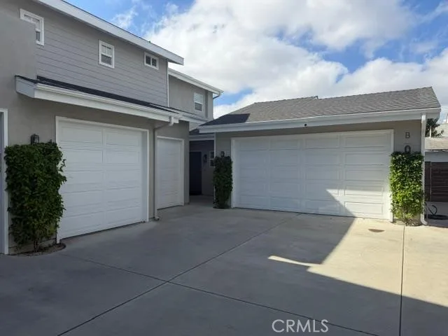 165 E Wilson, Costa Mesa, CA 92627