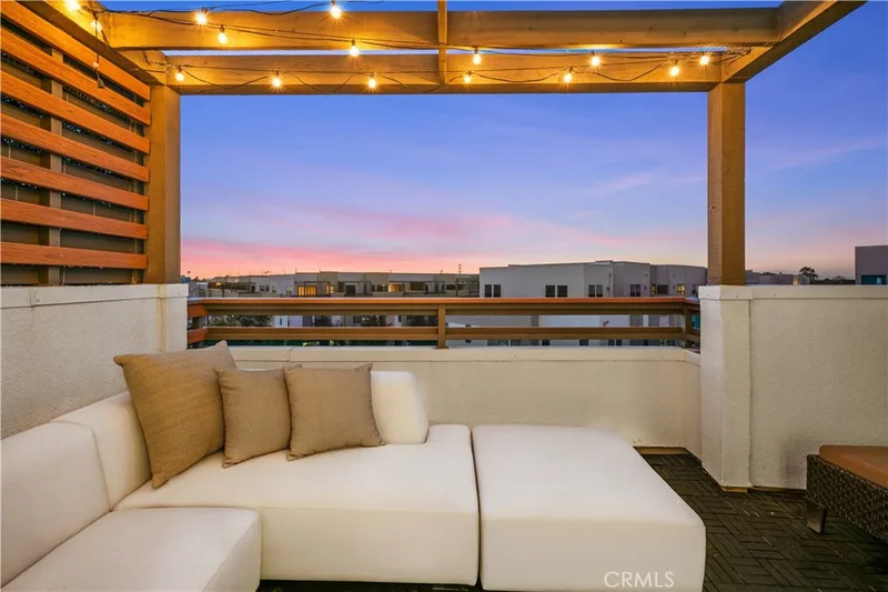 1651 Topanga, Costa Mesa, CA 92627