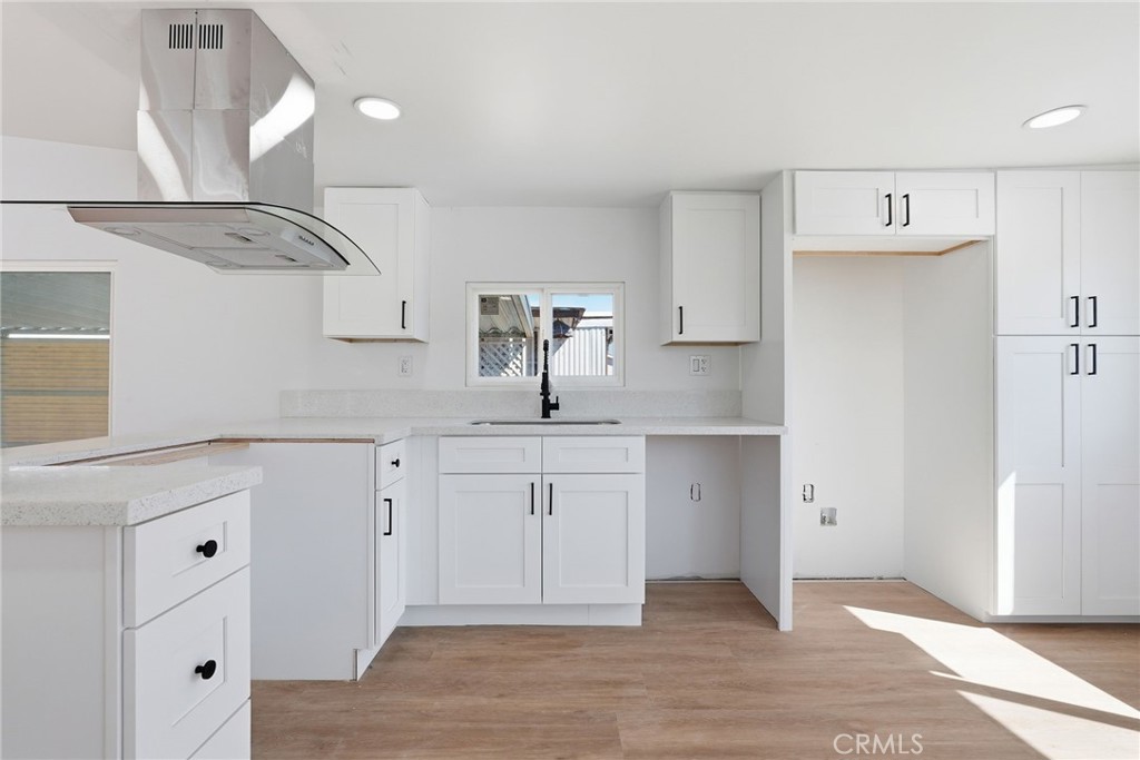 1660 Whittier 29, Costa Mesa CA 92627 - photo 16