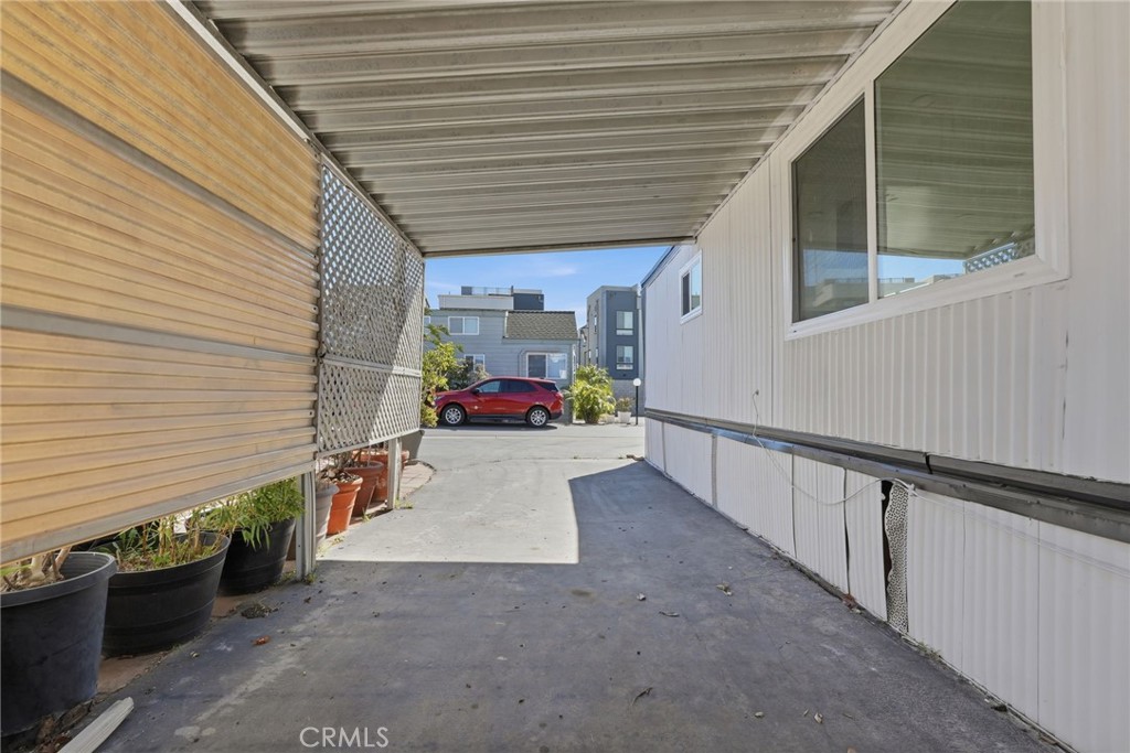 1660 Whittier 29, Costa Mesa CA 92627 - photo 19