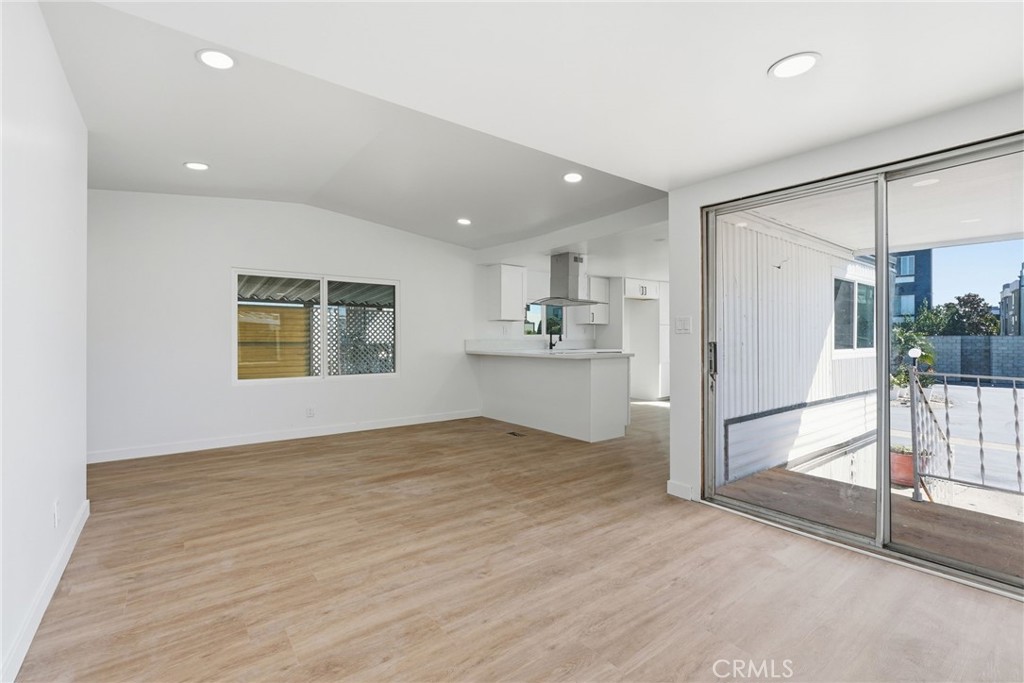 1660 Whittier 29, Costa Mesa CA 92627 - photo 25