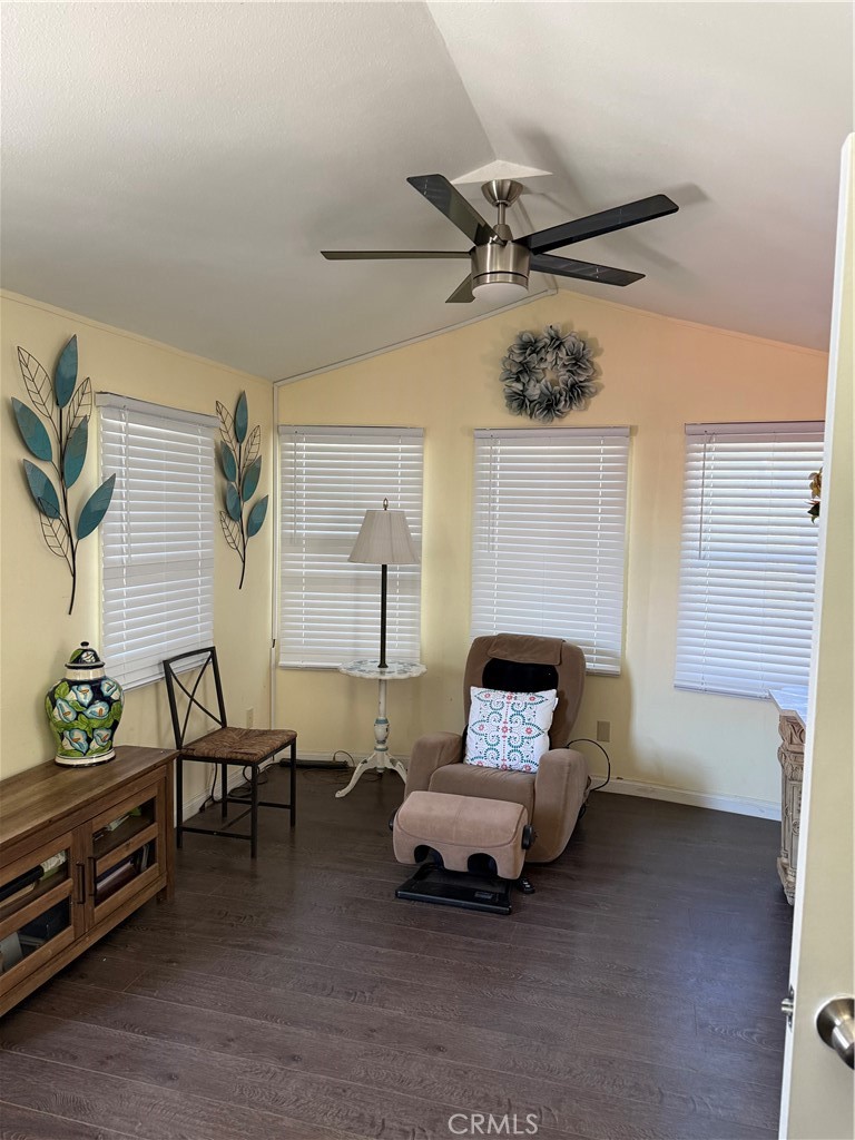 1660 Whittier Ave 4, Costa Mesa CA 92627 - photo 3