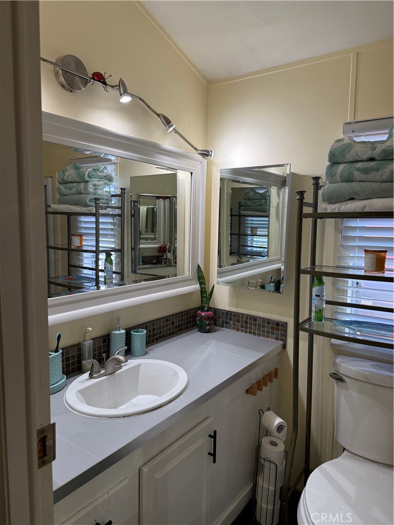1660 Whittier Ave 4, Costa Mesa CA 92627 - photo 9