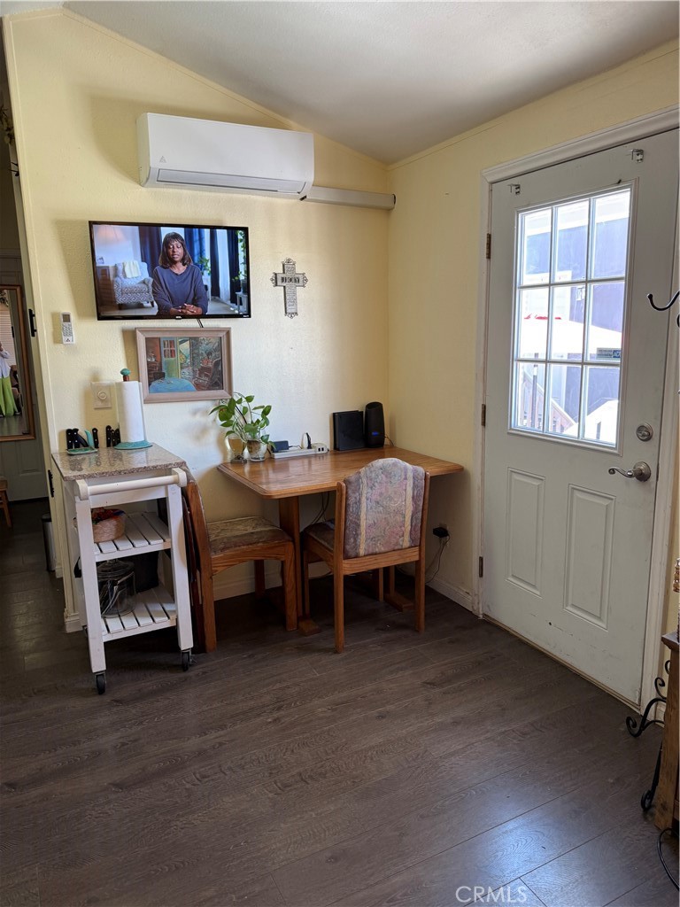 1660 Whittier Ave 4, Costa Mesa CA 92627 - photo 13