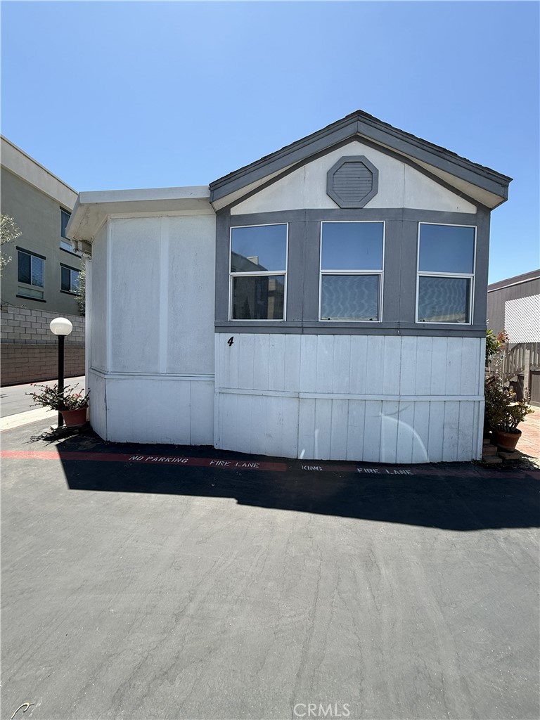 1660 Whittier Ave 4, Costa Mesa CA 92627 - photo 31