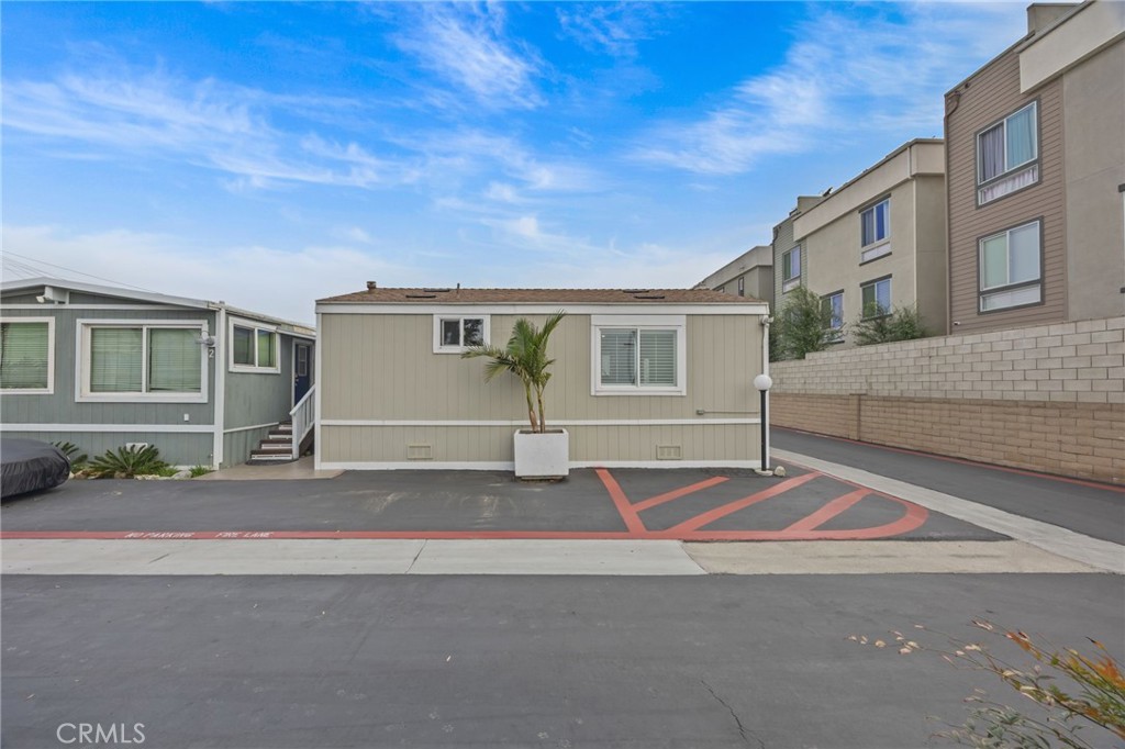 1660 Whittier Avenue 3, Costa Mesa CA 92627 - photo 4