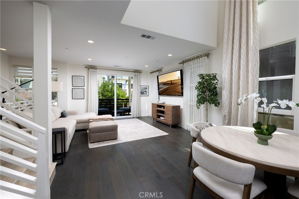 1675 Grand View, Costa Mesa CA 92627 - photo 1