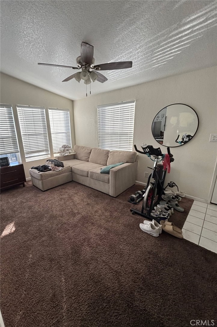 Living Room - 1684 Whittier Avenue 20, Costa Mesa CA 92627 - photo 4