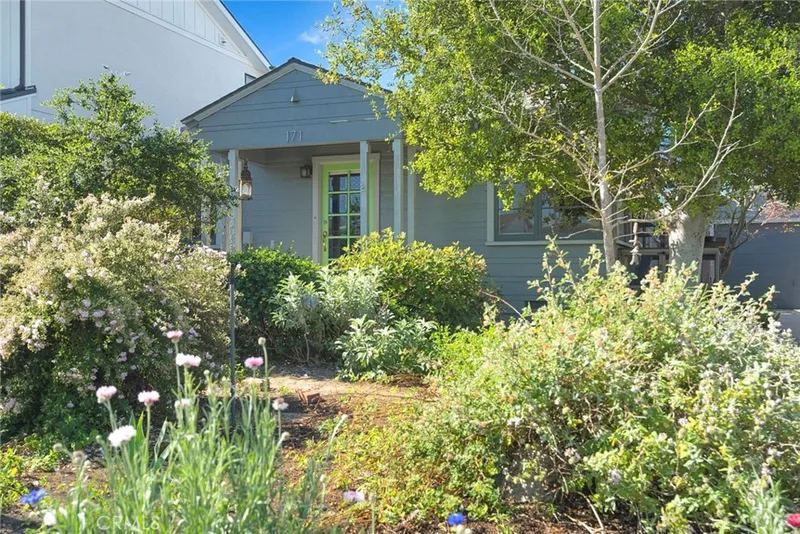 171 Costa Mesa Street A, Costa Mesa, CA 92627