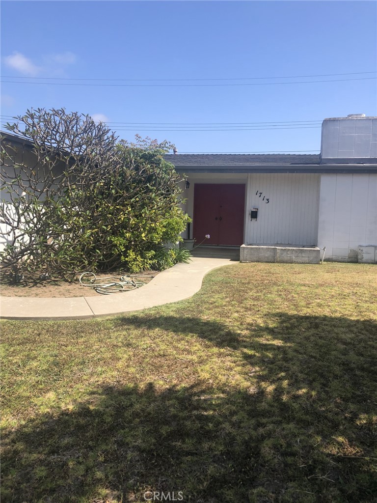 Front yard - 1713 Oahu Place, Costa Mesa CA 92626 - photo 1