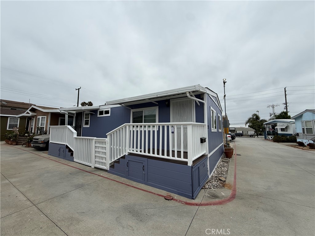 1741 Pomona Avenue 21, Costa Mesa CA 92627 - photo 13