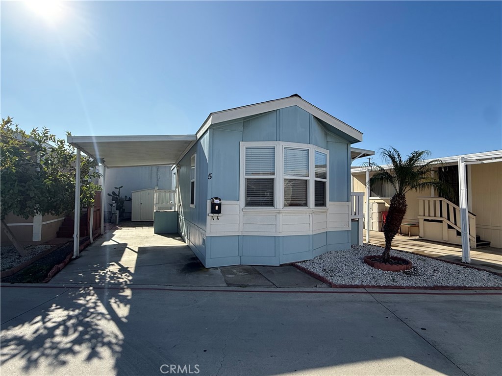 1741 Pomona Avenue 5, Costa Mesa CA 92627 - photo 1