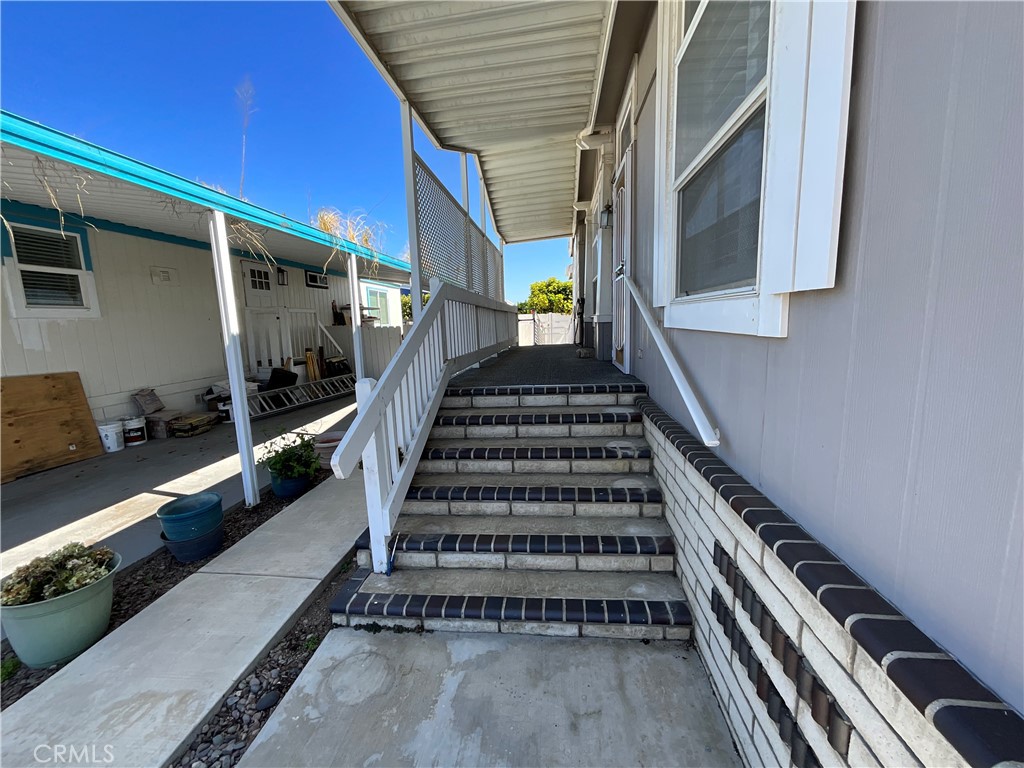 1750 Whittier Ave 22, Costa Mesa CA 92627 - photo 2