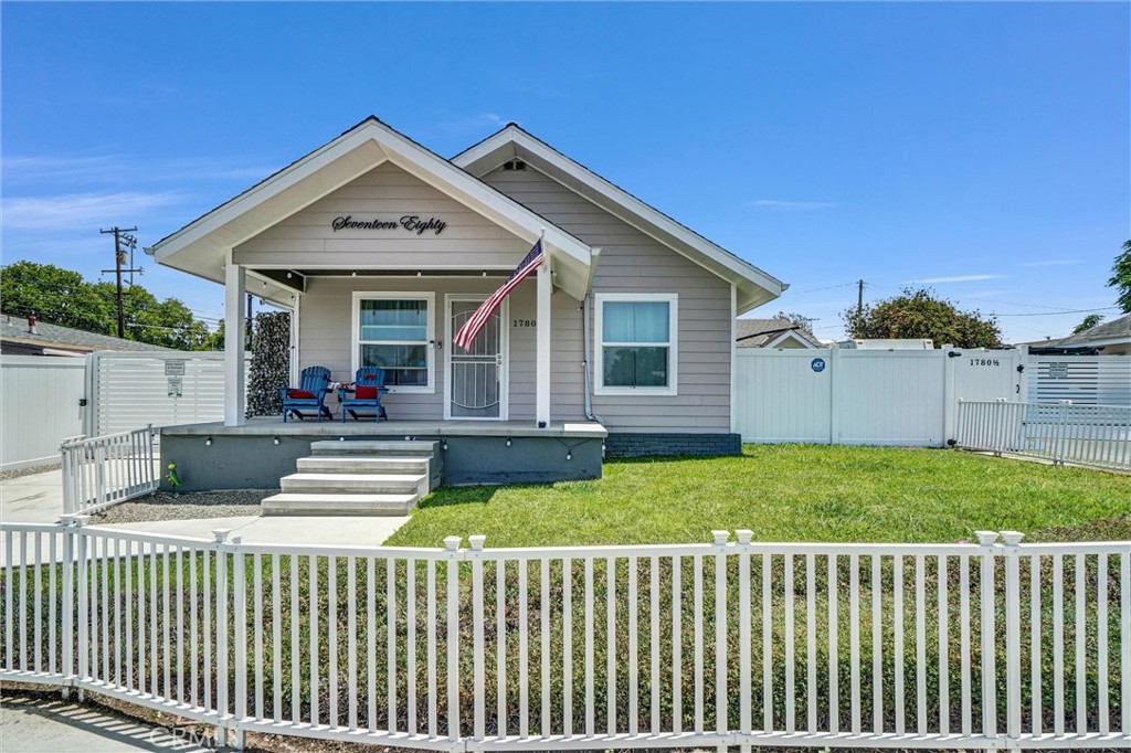 1780 1780 1/2 Anaheim Avenue S, Costa Mesa CA 92627 - photo 1