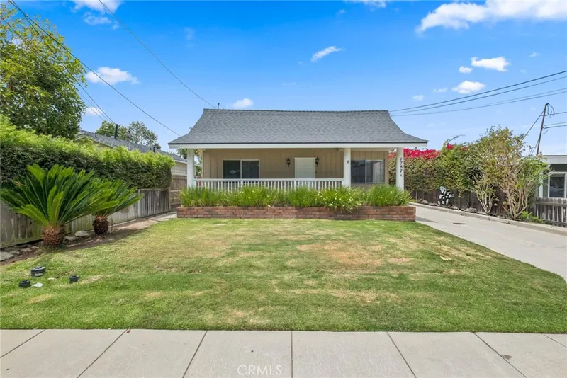 1787 Tustin Ave A, Costa Mesa, CA 92627