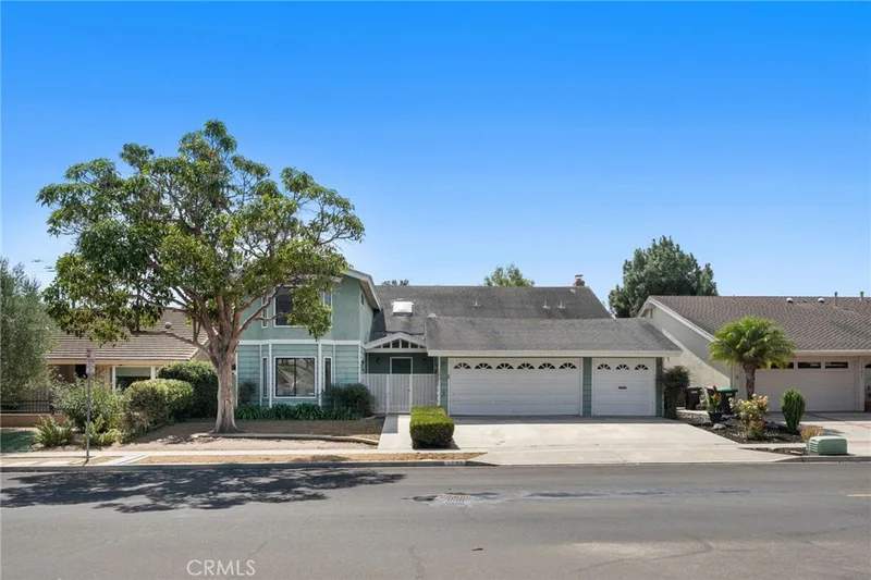 1795 Tanager Drive, Costa Mesa, CA 92626