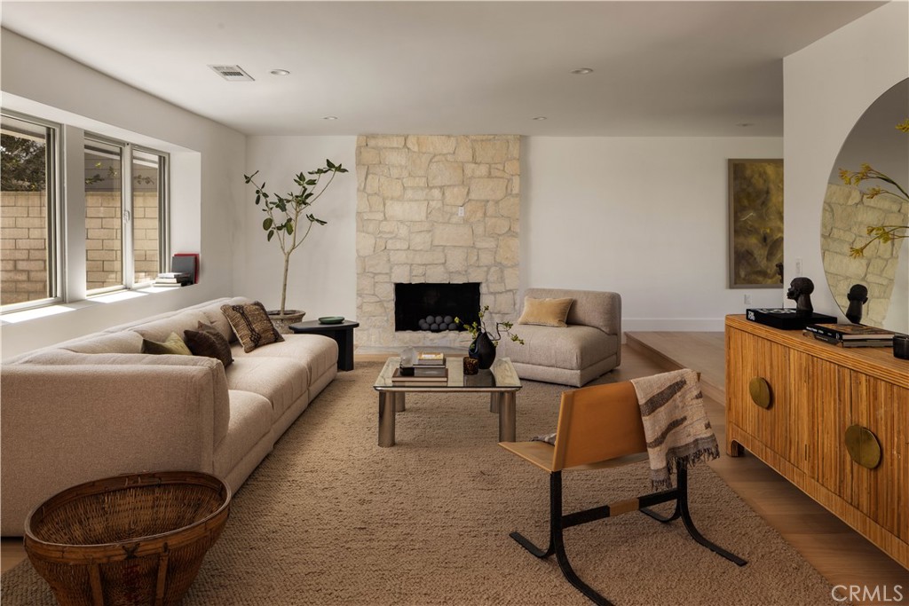 1806 Hummingbird Drive, Costa Mesa CA 92626 - photo 5