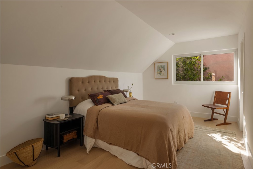 1806 Hummingbird Drive, Costa Mesa CA 92626 - photo 18