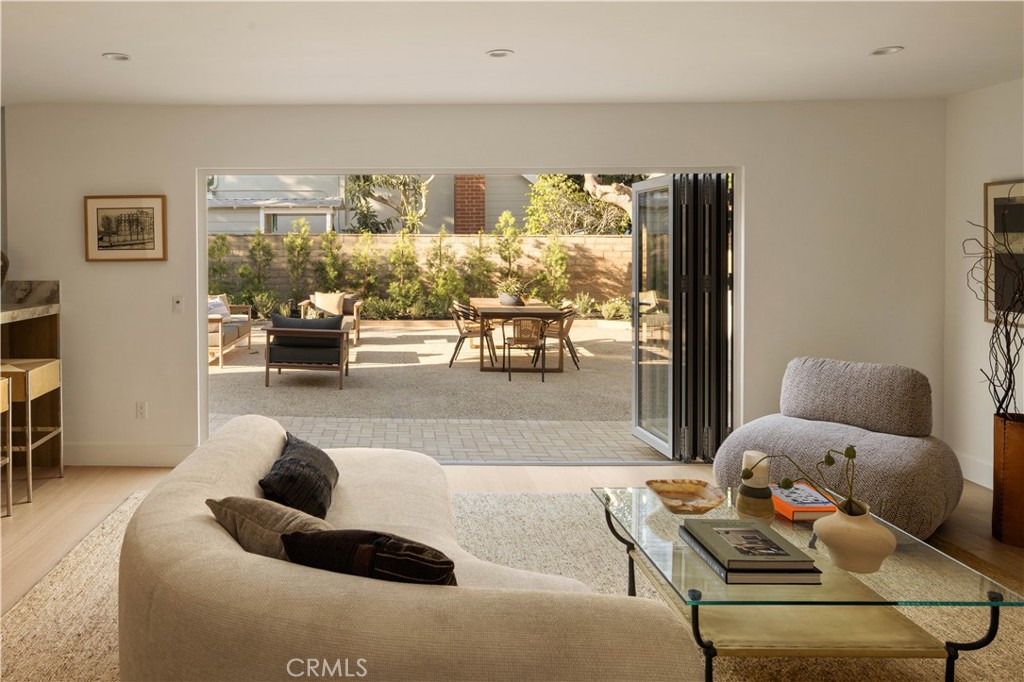 1806 Hummingbird Drive, Costa Mesa CA 92626 - photo 25