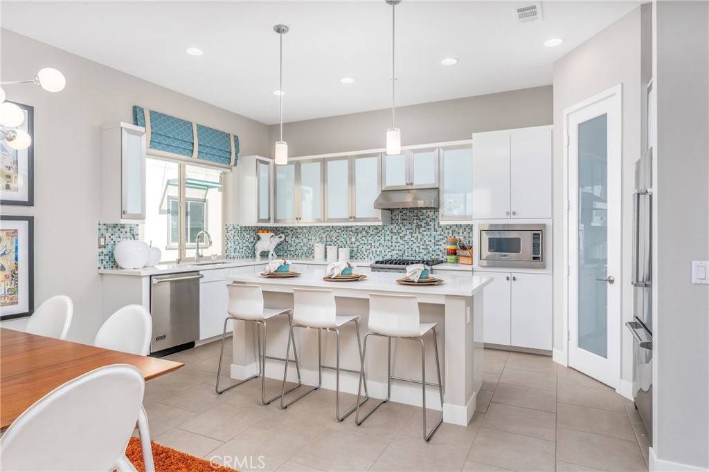 1809 Ocean Court, Costa Mesa CA 92627 - photo 5