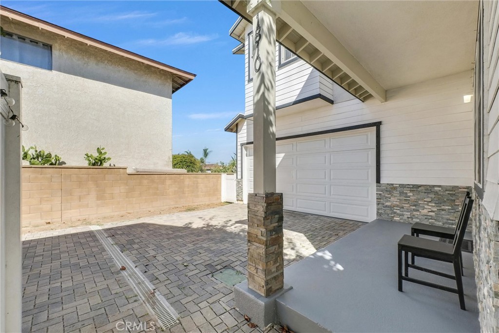 Front Porch - 1810 Pomona, Costa Mesa CA 92627 - photo 6