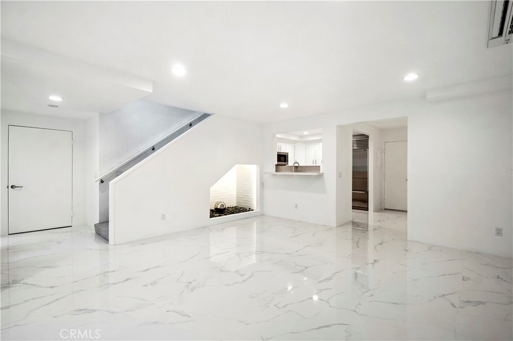 1814 Fullerton Avenue 2, Costa Mesa CA 92627 - photo 10