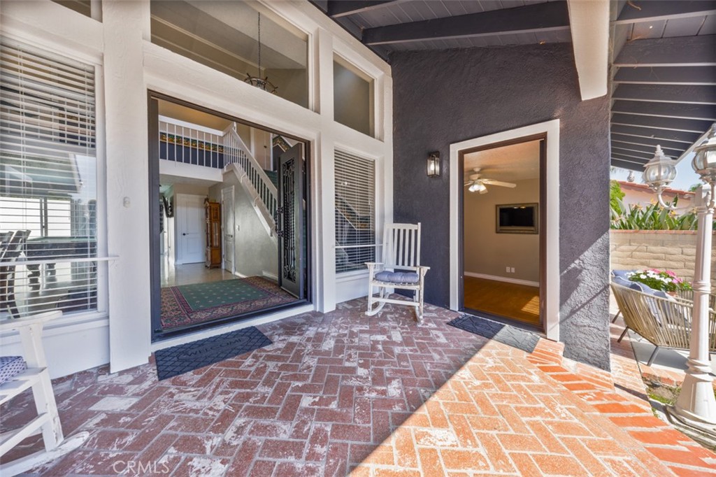front bed separate entrance rental, airbnb, sep living - 1828 Kinglet Court, Costa Mesa CA 92626 - photo 38